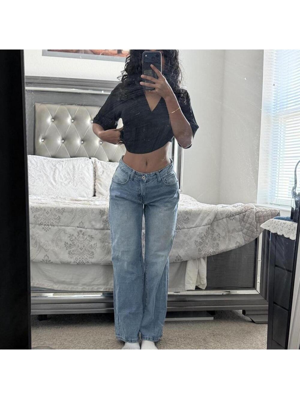 Low rise wide leg jeans